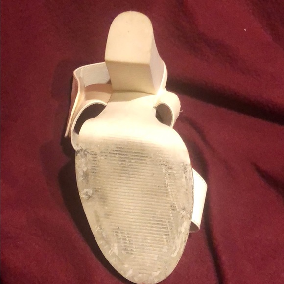 Sandals - Picture 2 of 4